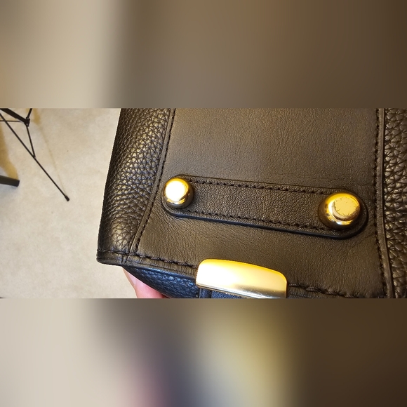 Coach Swagger 27 in Pebble Leather - Picture 13 of 16